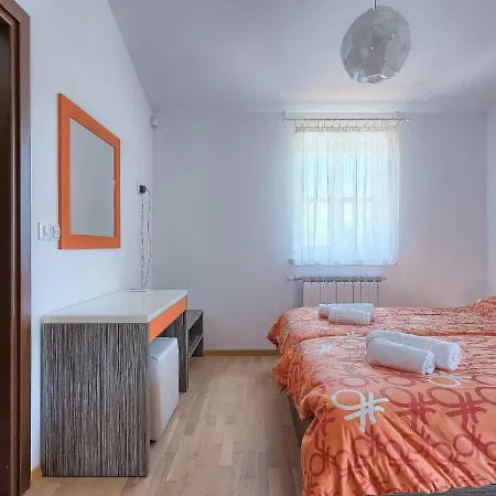 Bella Villa *