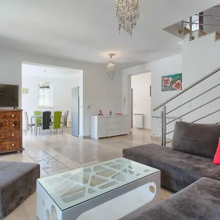 Vila Villa Bella
